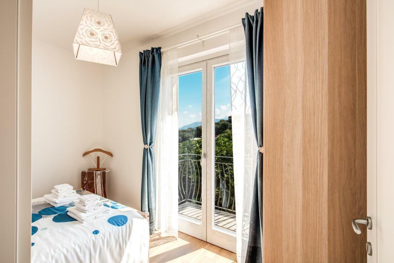 Ferienwohnung Chez Carme' Sorrent Exterior foto