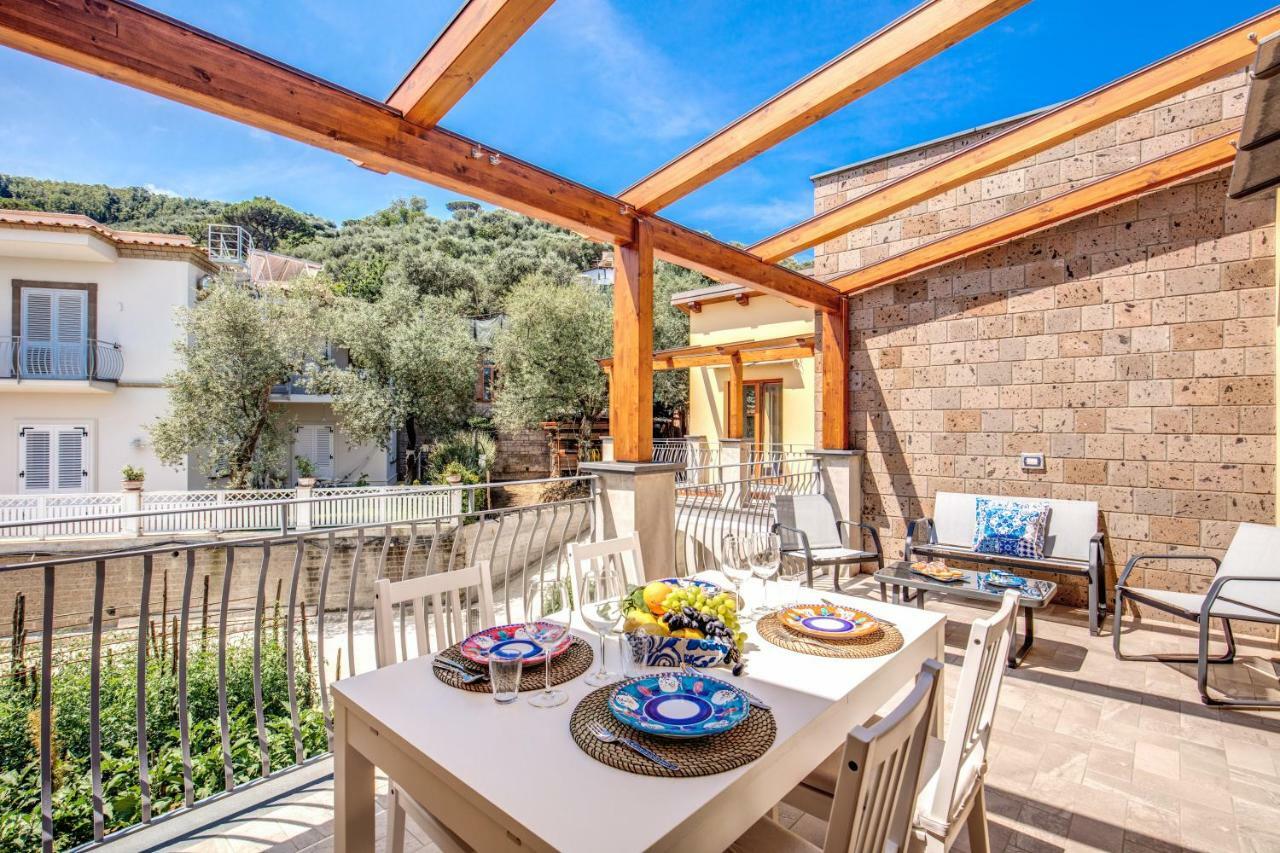 Ferienwohnung Chez Carme' Sorrent Exterior foto